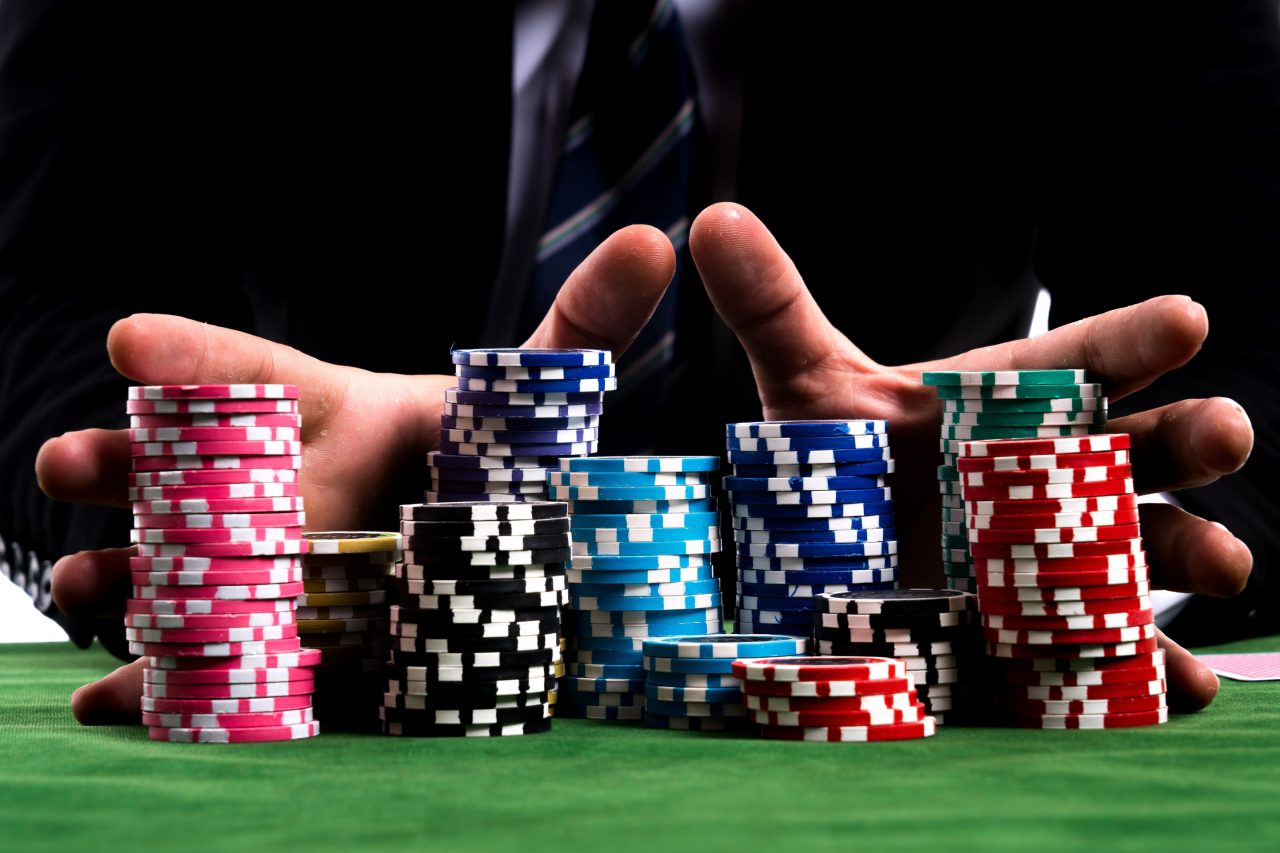 Gambling and some tips to save money and not getting addicted to it